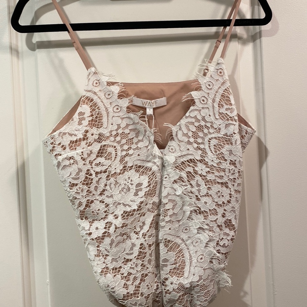 WAYF LACE ONSIE